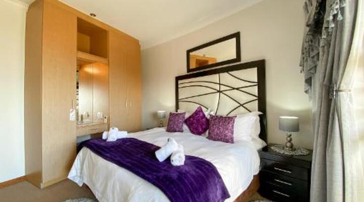 Bar-t-nique Guest House