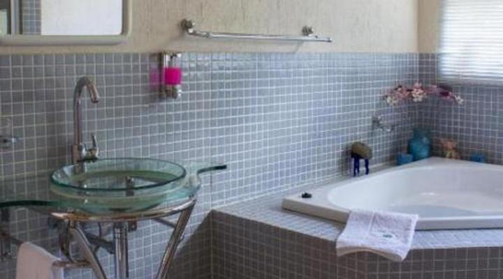 Candilabra Guesthouse