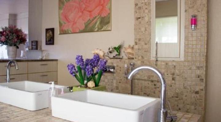 Candilabra Guesthouse