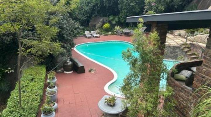 Lost Trail Guesthouse