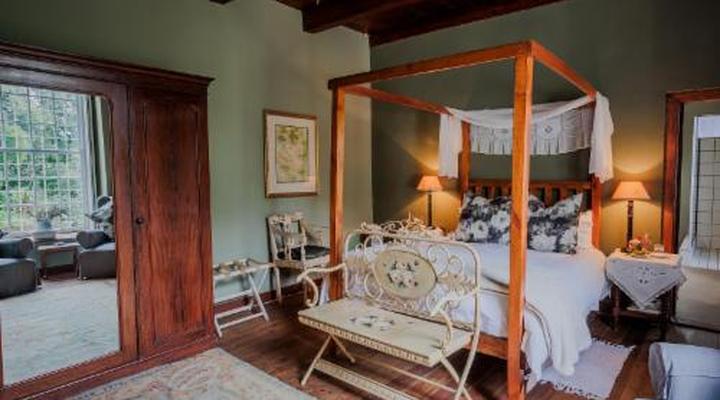 MOOLMANSHOF(1798) MAIN HOUSE AND SELF CATERING ACCOMMODATION