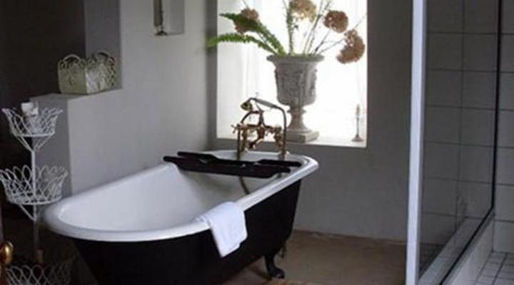 MOOLMANSHOF(1798) MAIN HOUSE AND SELF CATERING ACCOMMODATION