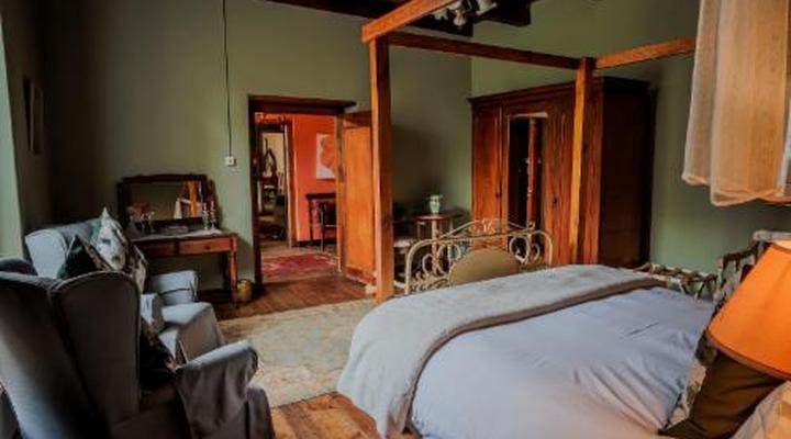 MOOLMANSHOF(1798) MAIN HOUSE AND SELF CATERING ACCOMMODATION