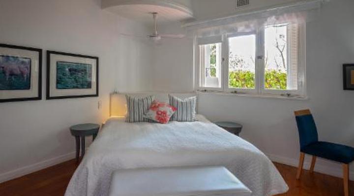 Barry Hall Apartments