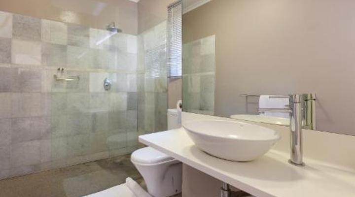 Barry Hall Apartments