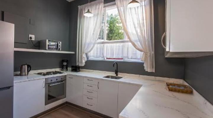 Barry Hall Apartments