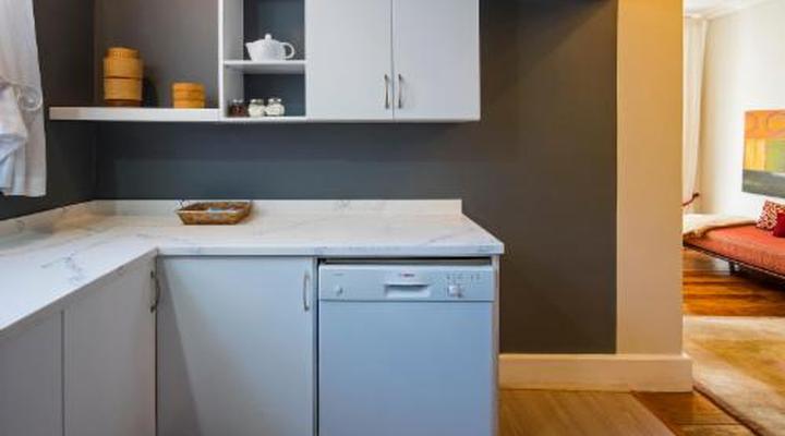 Barry Hall Apartments