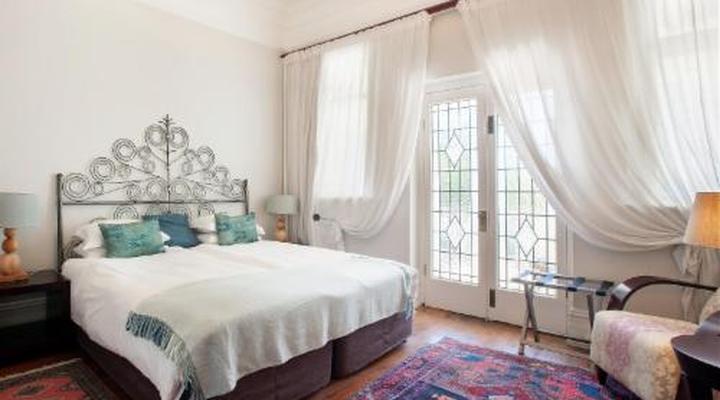 Barry Hall Apartments