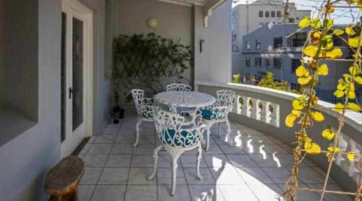 Barry Hall Apartments