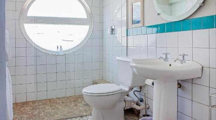 Barry Hall Apartments