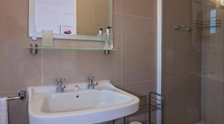 Barry Hall Apartments