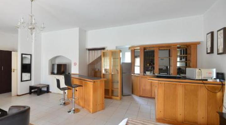 Attaché Guest Lodge & Spa