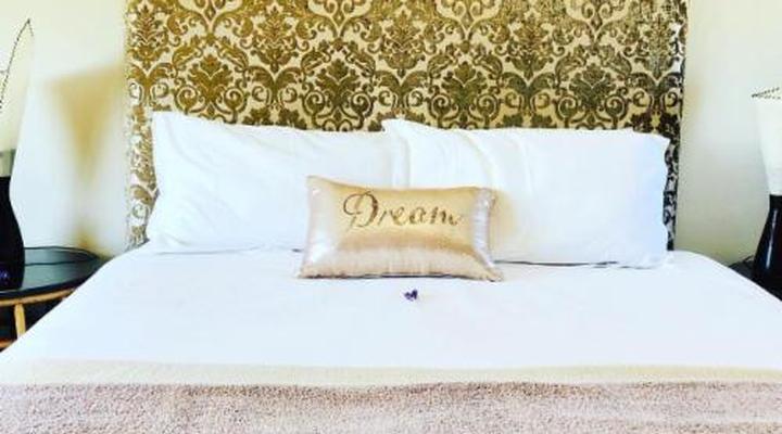 Sandra's Guest House