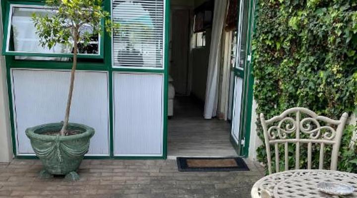 Sandra's Guest House