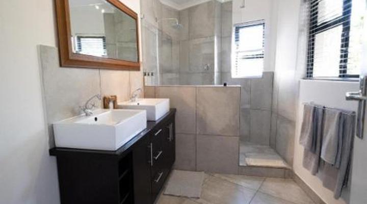 Dreamhouse Guest House