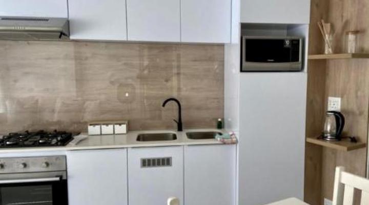 Kelly's Beachfront Apartments