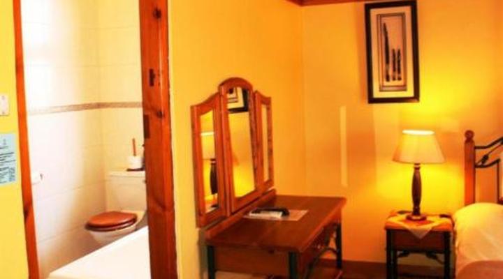 Flintstones Guest House Durban