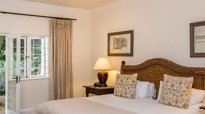 Melrose Place Boutique Hotel