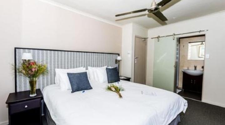 Le Petit Chateau Guest House