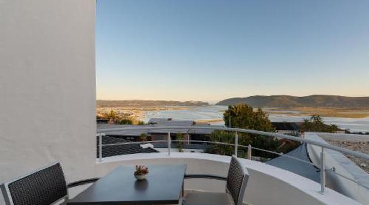 Villa Afrikana Guest Suites