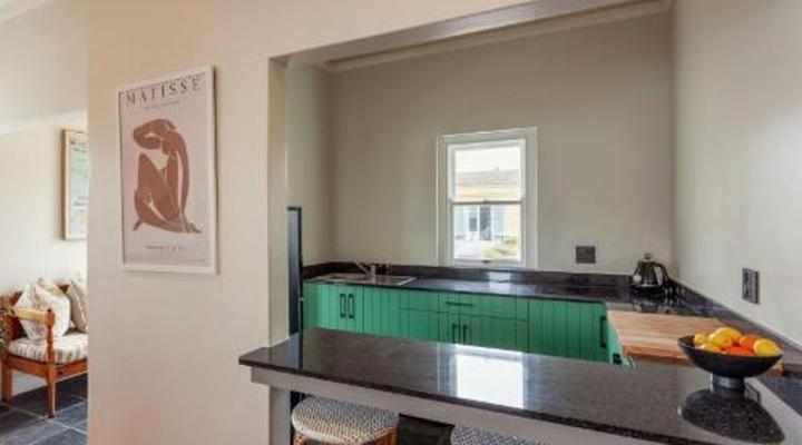 Auberge Burgundy Guest House