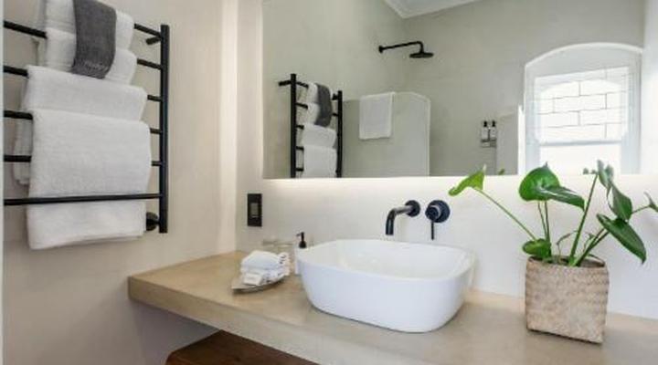 Auberge Burgundy Guest House