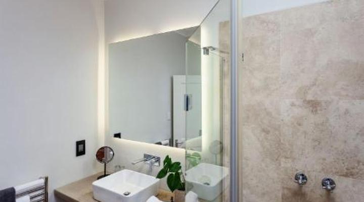 Auberge Burgundy Guest House