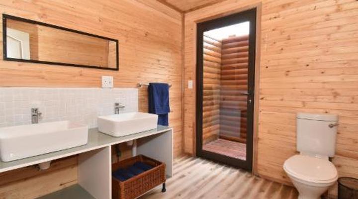 Pezulu Tree House Game Lodge