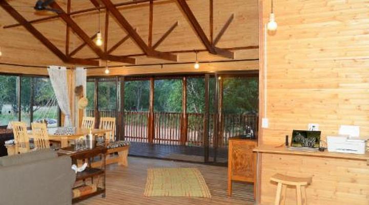 Pezulu Tree House Game Lodge
