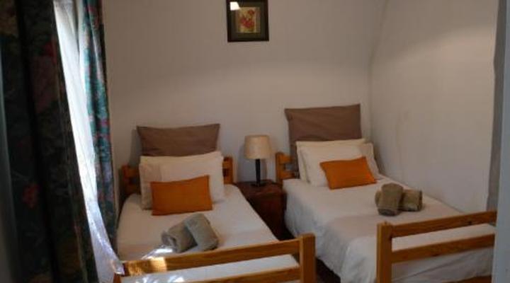 The Country Garden / Beecatcher Guest Farm