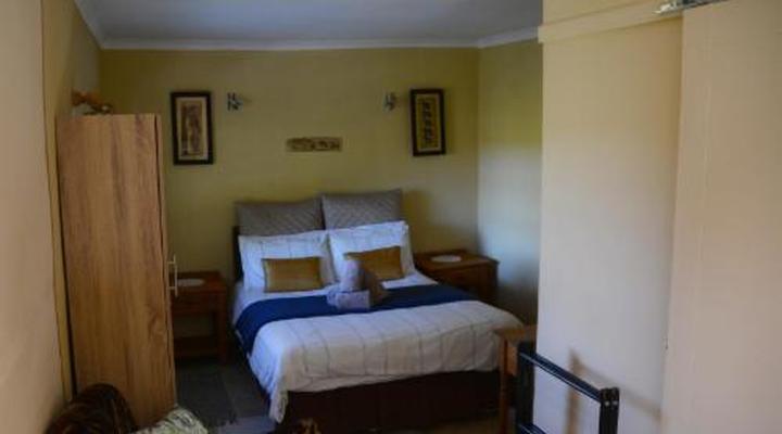 The Country Garden / Beecatcher Guest Farm