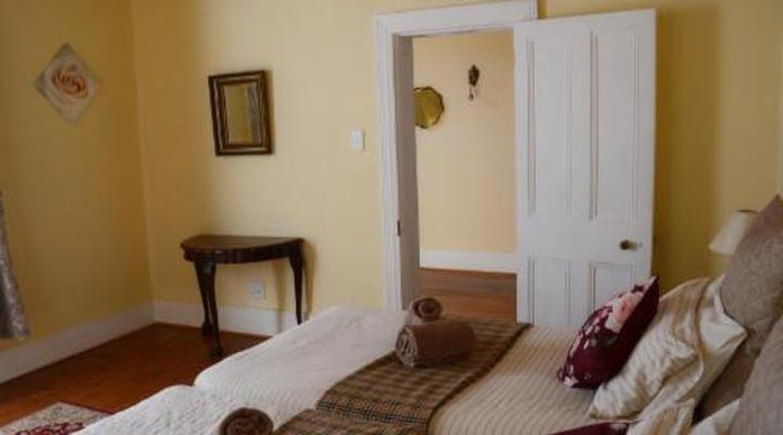 The Country Garden / Beecatcher Guest Farm