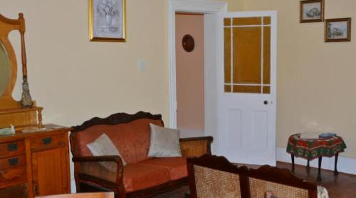 The Country Garden / Beecatcher Guest Farm