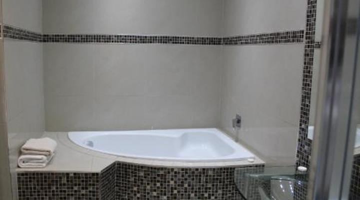 Tri-Angle B&B and Guesthouse