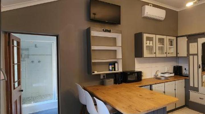 Tri-Angle B&B and Guesthouse