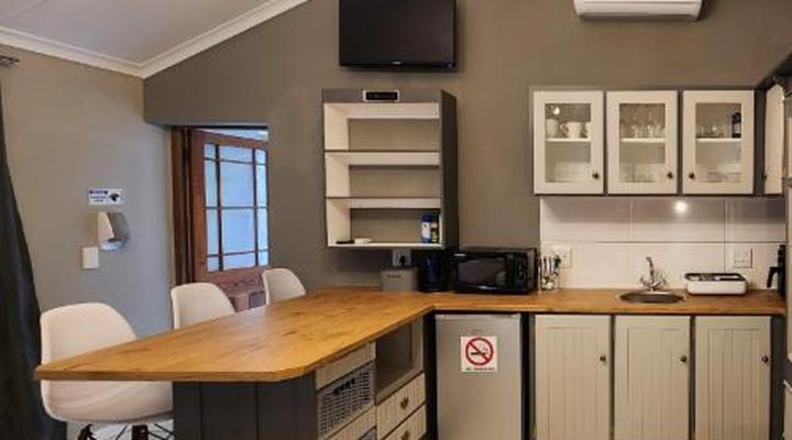 Tri-Angle B&B and Guesthouse