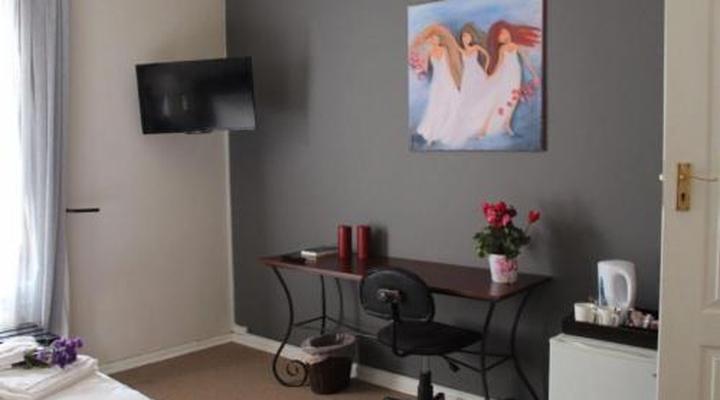 3 Liebeloft Guest House