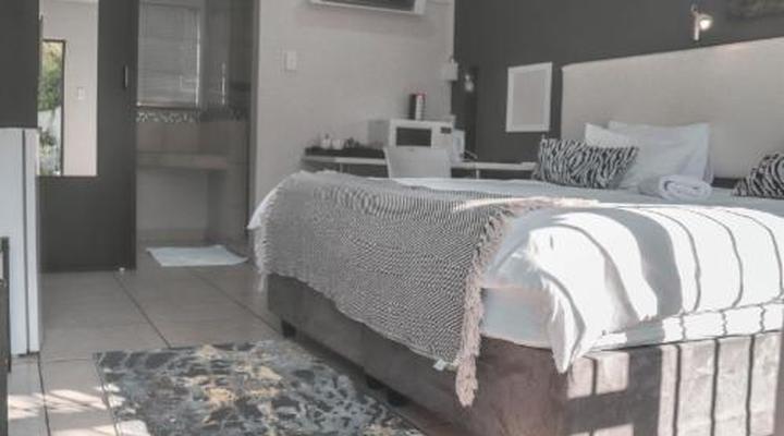 3 Liebeloft Guest House