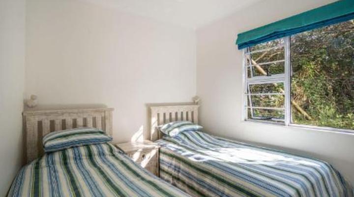 Spinning Reel Beach Cottages, Chalets & B+B