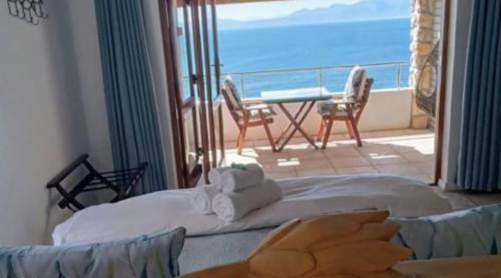 Kleinzee Oceanfront Guest House