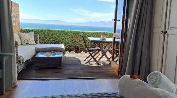 Kleinzee Oceanfront Guest House