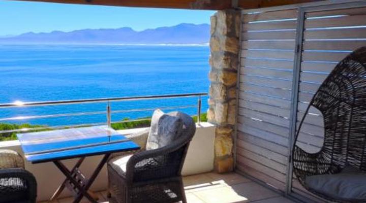 Kleinzee Oceanfront Guest House