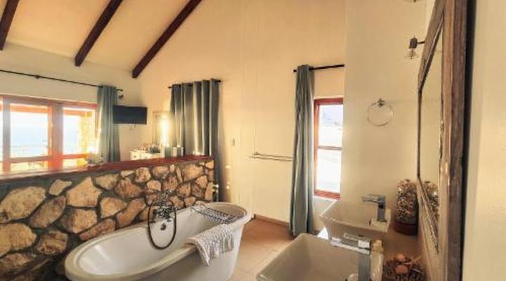 Kleinzee Oceanfront Guest House