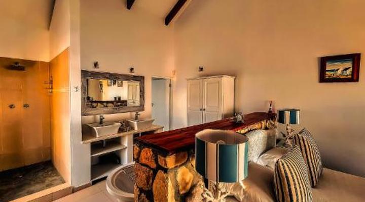 Kleinzee Oceanfront Guest House