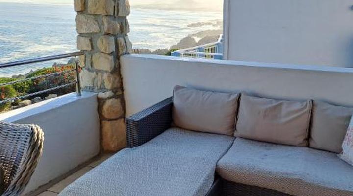 Kleinzee Oceanfront Guest House