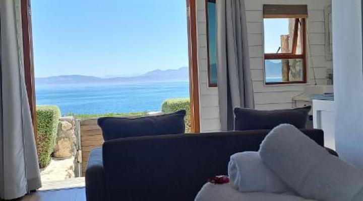 Kleinzee Oceanfront Guest House