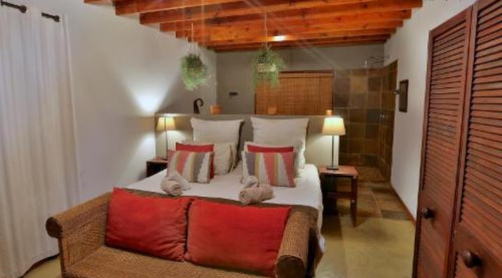 Mangwa Valley Game Lodge