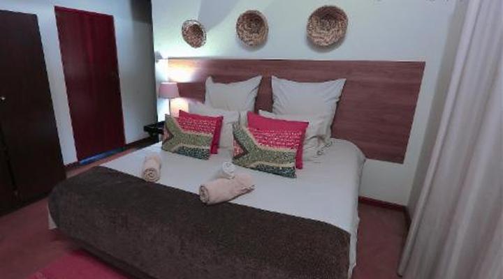 Mangwa Valley Game Lodge