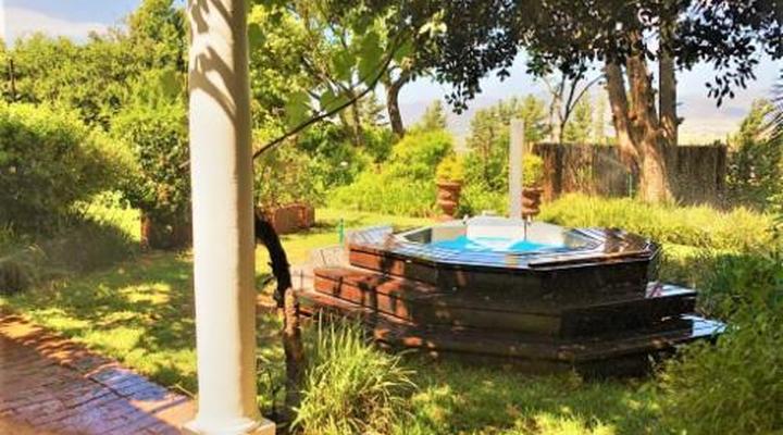 Bakenhof Winelands Lodge