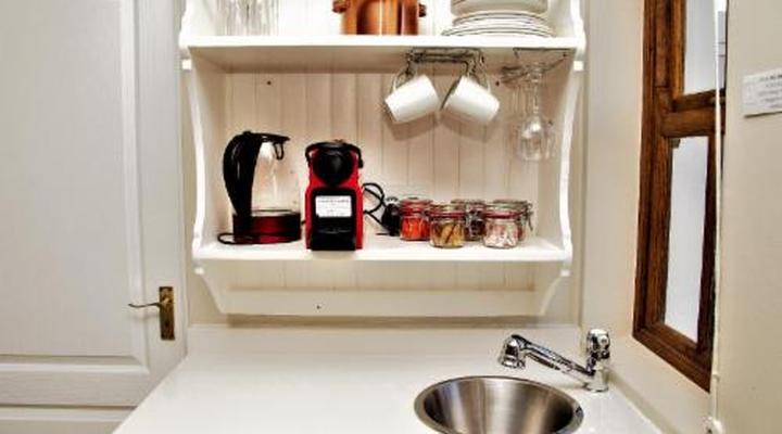 Bakenhof Winelands Lodge